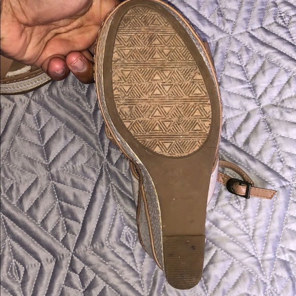 •Summer heels• - Picture 2 of 3